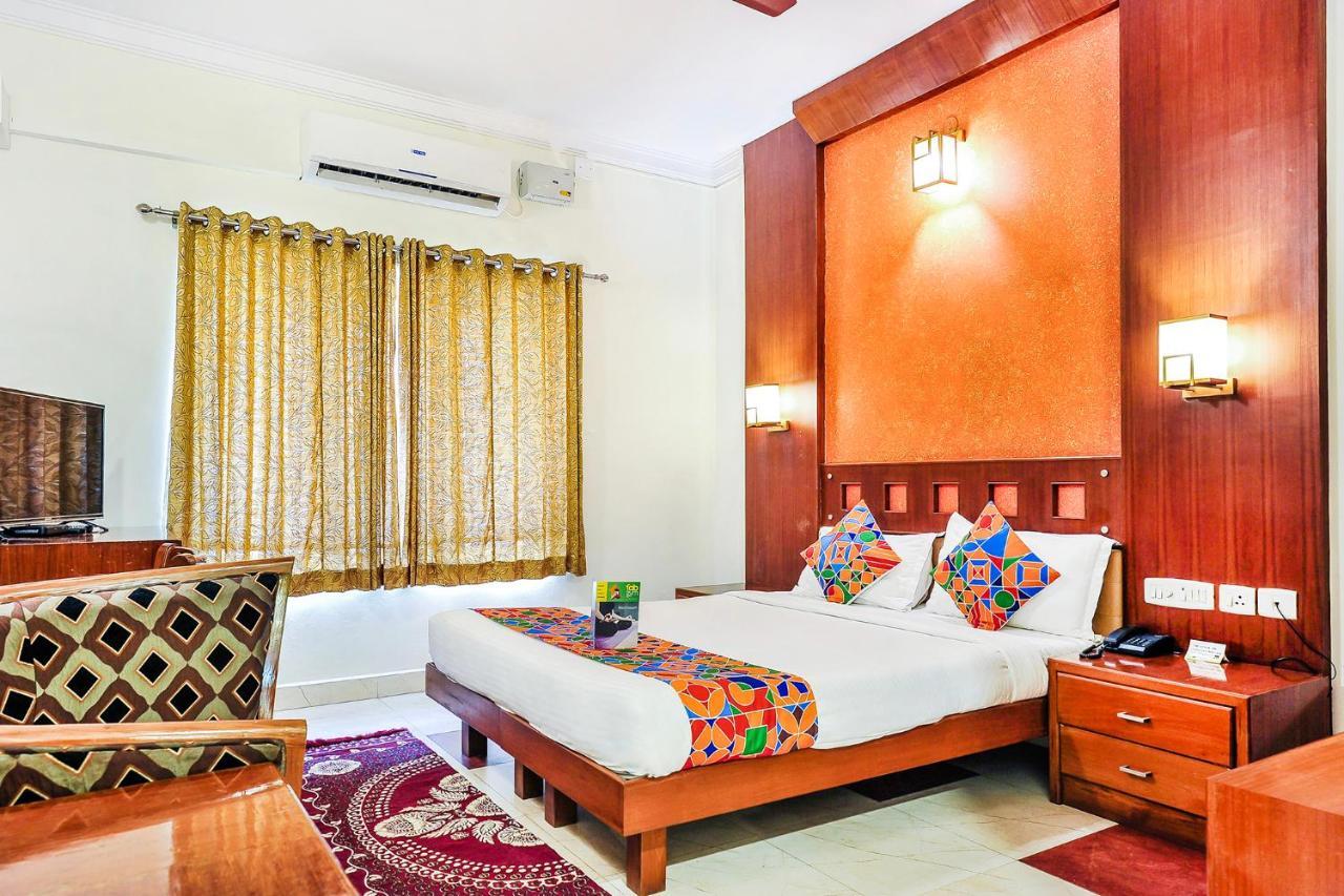 Fabhotel Kangappadan Residency Ramavarmapuram Thrissur Екстериор снимка