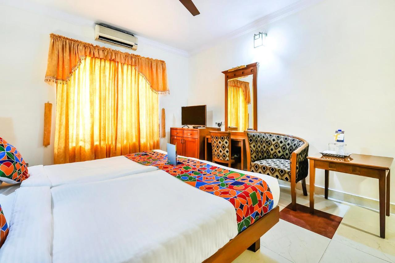 Fabhotel Kangappadan Residency Ramavarmapuram Thrissur Екстериор снимка